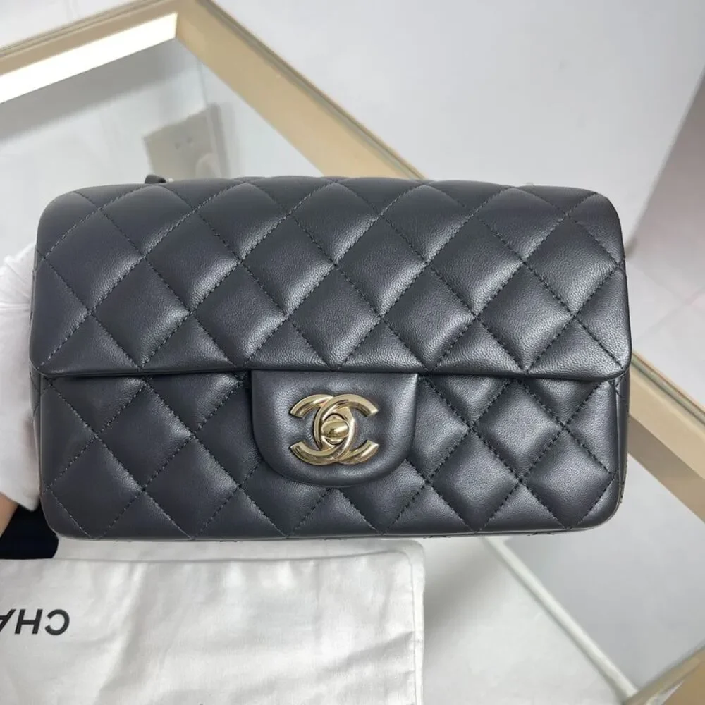 Chanel Women Pre-Loved Bag Brand New Condition